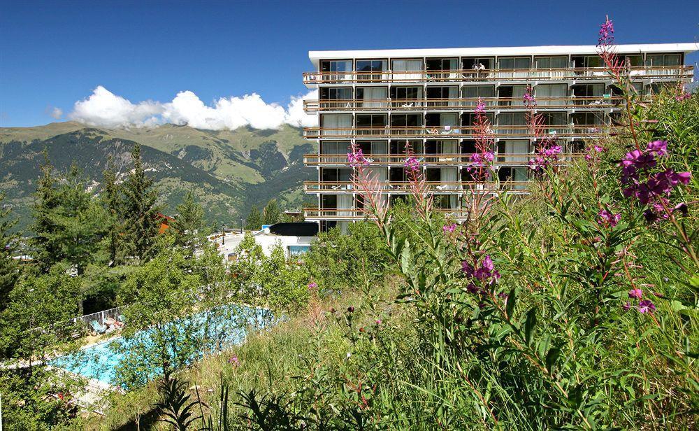 Residence Pierre & Vacances Les Ecrins Courchevel Exterior foto